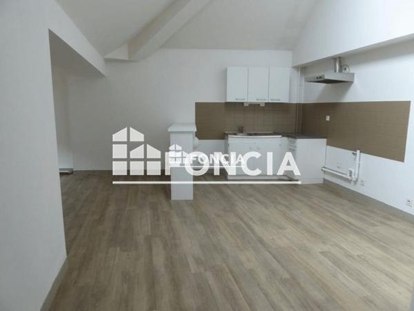 Location Appartement 2 pièces 63.59 m² - 16 RUE DES RUISSEAUX Laval 53000