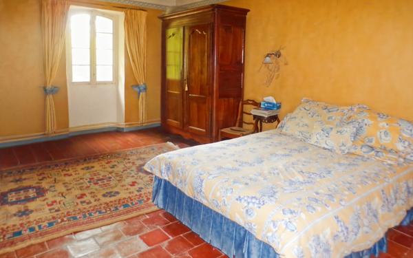 Maison à vendre    10 pièces • 325 m2 La Tour-d'Aigues