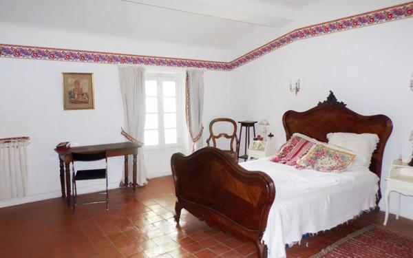 Maison à vendre    10 pièces • 325 m2 La Tour-d'Aigues