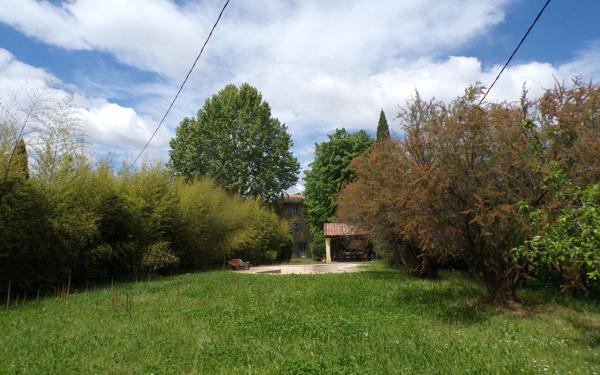 Maison à vendre    10 pièces • 325 m2 La Tour-d'Aigues