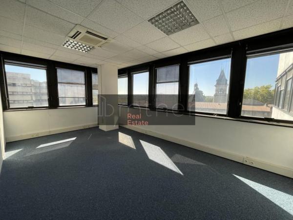 Bureau de 660 m² à louer à Bordeaux Meriadeck