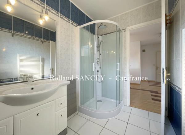 Immeuble à vendre VOUJEAUCOURT (25)