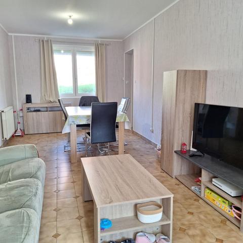 Maison avec dépendances +terrain constructible non attenant