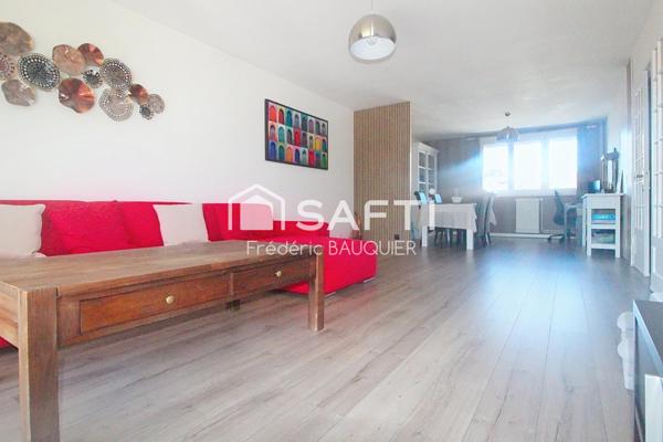 Appartement T4 d'environ 94 m² – Vue exceptionnelle sur la Citadelle – Proche gare et centre-ville