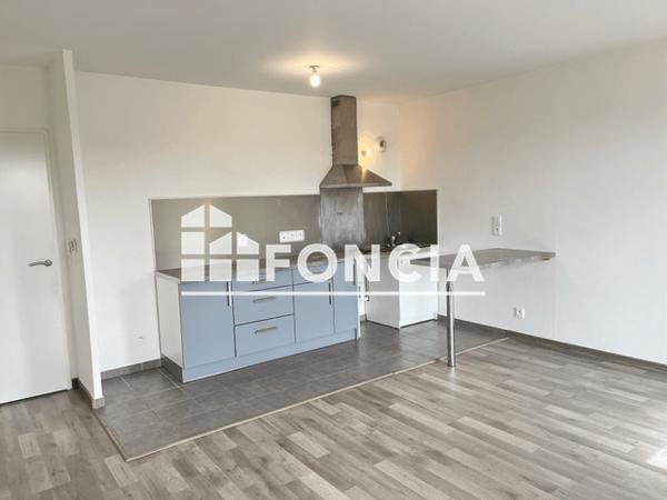 Location Studio 32.7 m² - 41 RUE D'ALLONNES Chartres 28000
