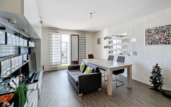 Appartement à vendre    4 pièces • 77,15 m2 Joué-lès-Tours