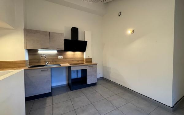 Appartement à vendre    2 pièces • 28,30 m2 Carpentras