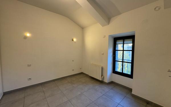 Appartement à vendre    2 pièces • 28,30 m2 Carpentras