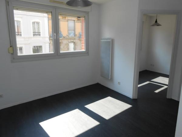 T2 meuble + parking loues