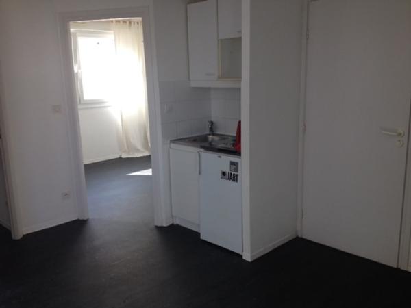 T2 meuble + parking loues