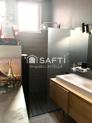 MAISON DE CHARME AU COEUR DU VIEUX SASSENAGE - 155 M2 + GRAND GARAGE ET ATELIER