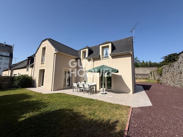 DOL DE BRETAGNE - HYPER CENTRE