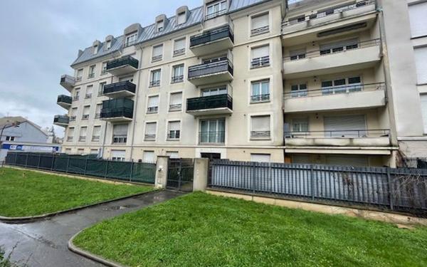 Appartement à louer    1 pièce • 34 m2 Villepinte