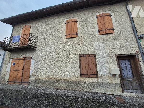 Cologne (32430) Maison de village de 103m² avec garage.