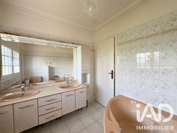 Maison à vendre 8 pièces 152,5 m² Montsoult