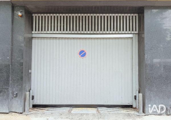 Location parking 11 m² Paris 19