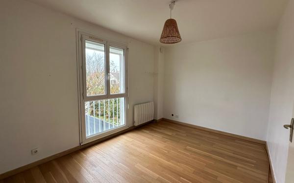 Maison à louer    5 pièces • 90,65 m2 Voisins-le-Bretonneux