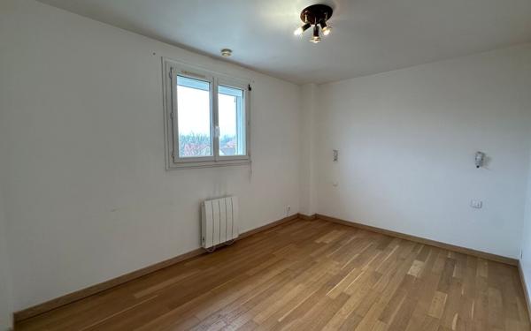 Maison à louer    5 pièces • 90,65 m2 Voisins-le-Bretonneux