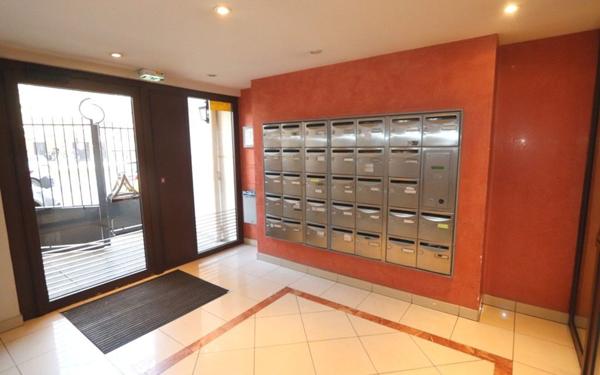 Appartement à vendre    3 pièces • 55 m2 Les Pavillons-sous-Bois