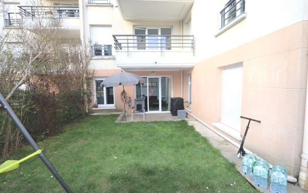 Appartement à vendre    3 pièces • 55 m2 Les Pavillons-sous-Bois