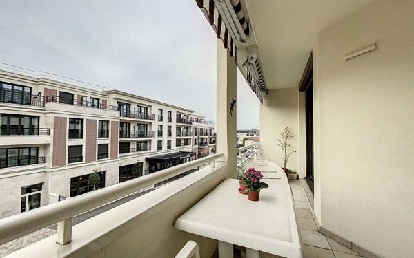 Appartement à vendre    3 pièces •  Châtillon