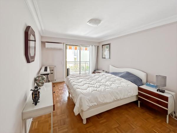 APPARTEMENT DE TYPE 2/3 NICE FLEURS