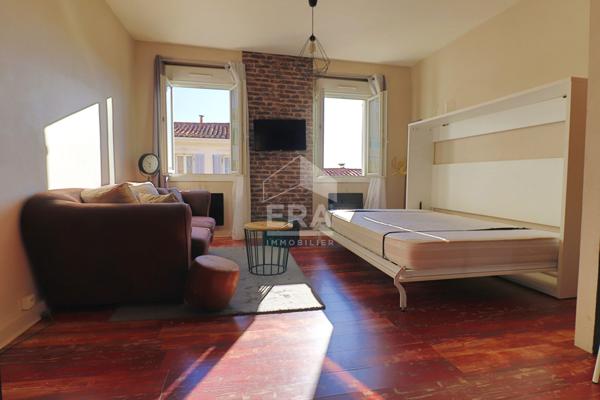 Appartement Marseille 1 pièce transformable en 2 ou 3 pièces lumineux sud loggia dernier étage