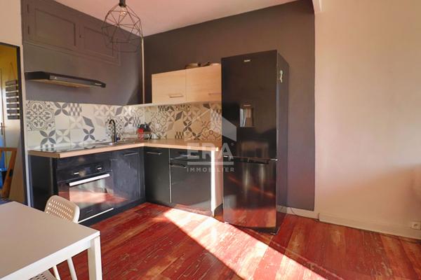 Appartement Marseille 1 pièce transformable en 2 ou 3 pièces lumineux sud loggia dernier étage