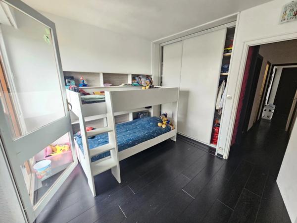 Appartement à vendre 4 pièces RIS ORANGIS (91)
