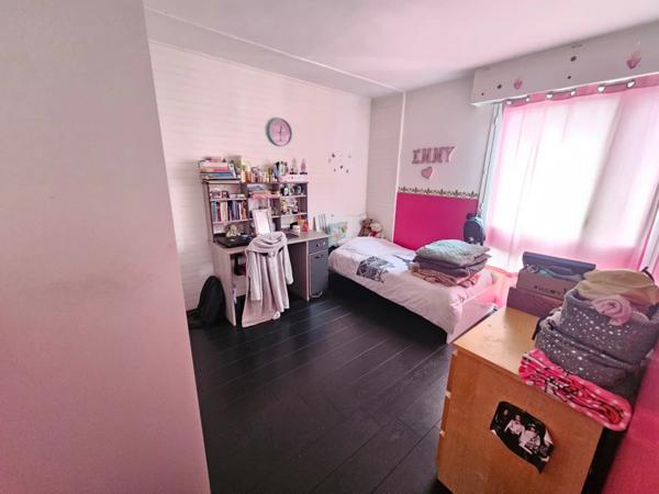 Appartement à vendre 4 pièces RIS ORANGIS (91)