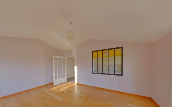 Appartement à vendre    4 pièces • 85 m2 Hautvillers