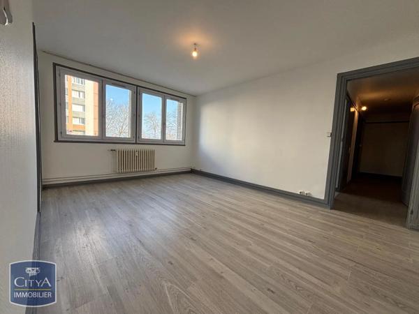 Appartement à louer 4 pièces 69.95m² Mâcon (71000)