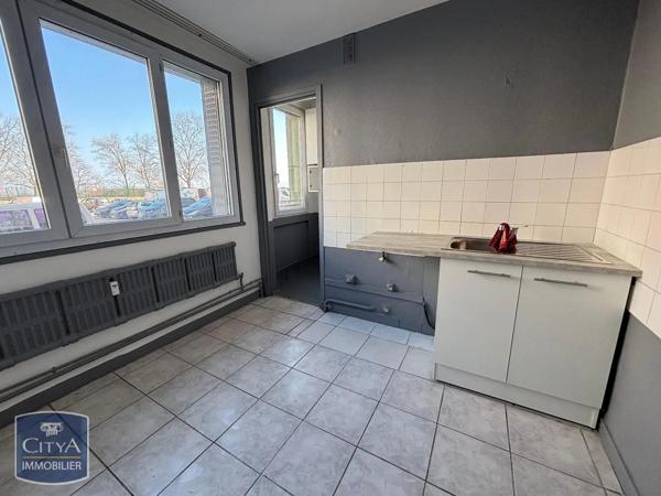 Appartement à louer 4 pièces 69.95m² Mâcon (71000)