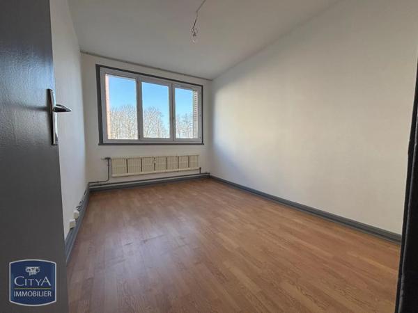 Appartement à louer 4 pièces 69.95m² Mâcon (71000)