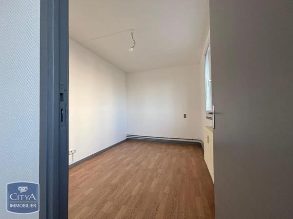 Appartement à louer 4 pièces 69.95m² Mâcon (71000)