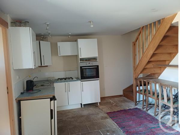 Maison à vendre  4 pièces - 70,17 m 2   PERS  - 79
