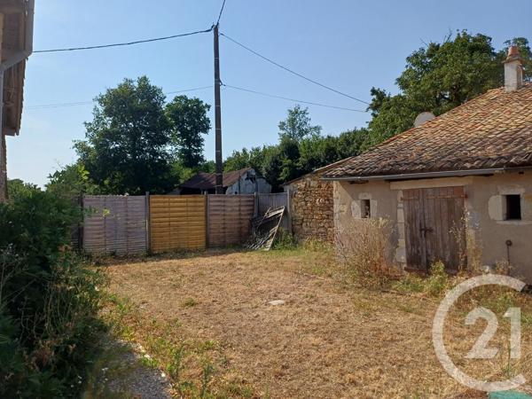 Maison à vendre  4 pièces - 70,17 m 2   PERS  - 79
