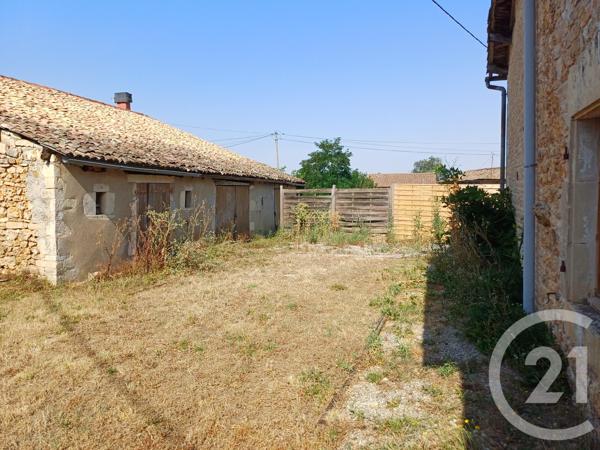 Maison à vendre  4 pièces - 70,17 m 2   PERS  - 79