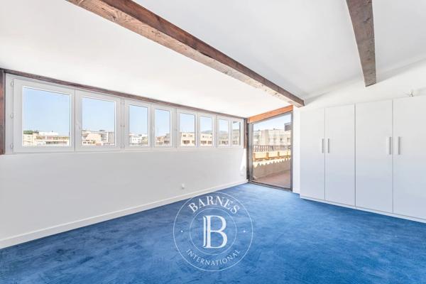 Marseille 8ème, Ensemble immobilier   à vendre