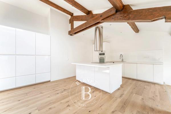 Marseille 8ème, Ensemble immobilier   à vendre