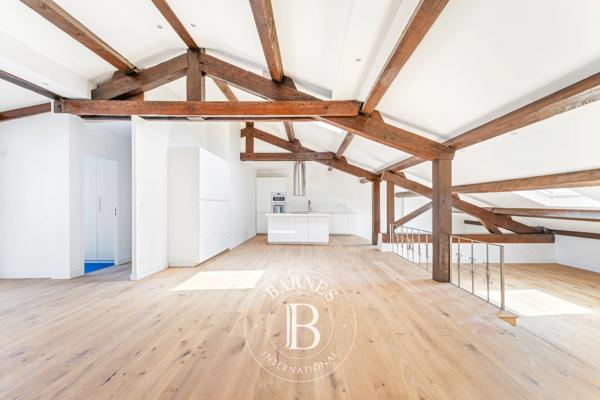Marseille 8ème, Ensemble immobilier   à vendre