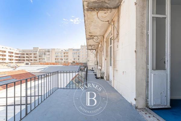 Marseille 8ème, Ensemble immobilier   à vendre