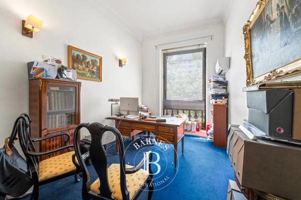 Marseille 8ème, Ensemble immobilier   à vendre
