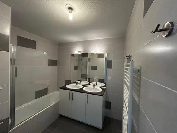 Appartement à vendre 5 pièces 104.81m²