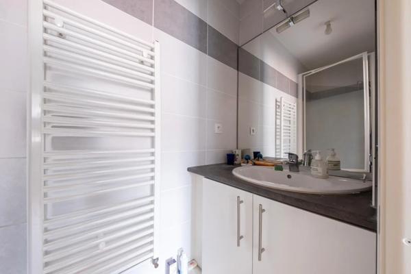 Appartement à vendre 5 pièces 104.81m²