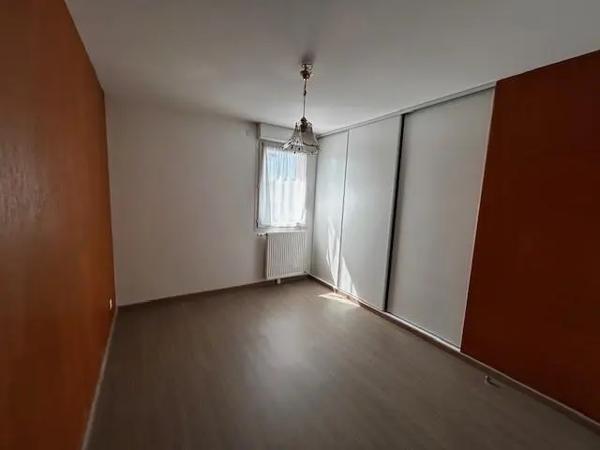 Appartement à vendre 5 pièces 104.81m²