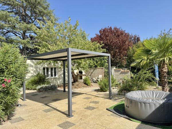 SAINT-YRIEIX-SUR-CHARENTE –Maison familiale de 182M² avec garage de 77 M² et terrrain clos de 1 700 M²
