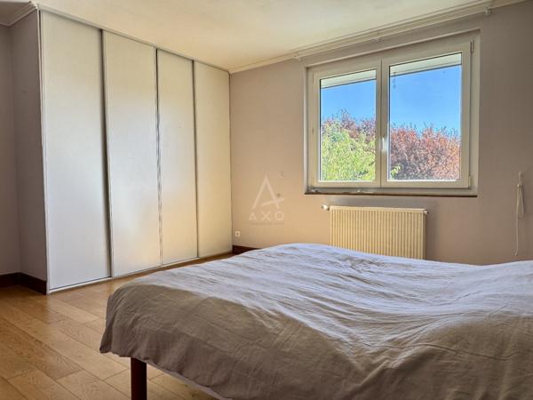 SAINT-YRIEIX-SUR-CHARENTE –Maison familiale de 182M² avec garage de 77 M² et terrrain clos de 1 700 M²
