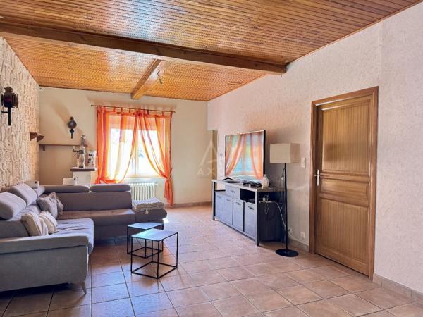 SAINT-YRIEIX-SUR-CHARENTE –Maison familiale de 182M² avec garage de 77 M² et terrrain clos de 1 700 M²