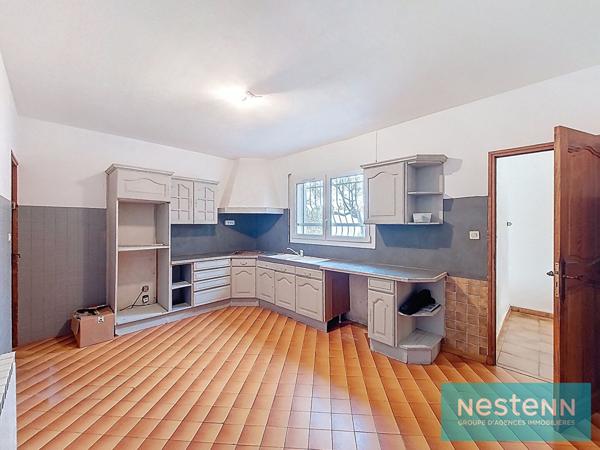 Maison à vendre à Fos sur Mer - 5 pièces, 4 chambres, jardin spacieux